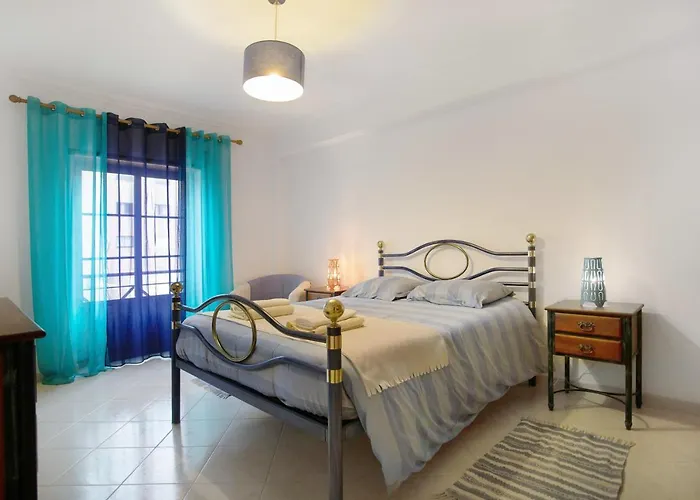 דירה A O - La Source *